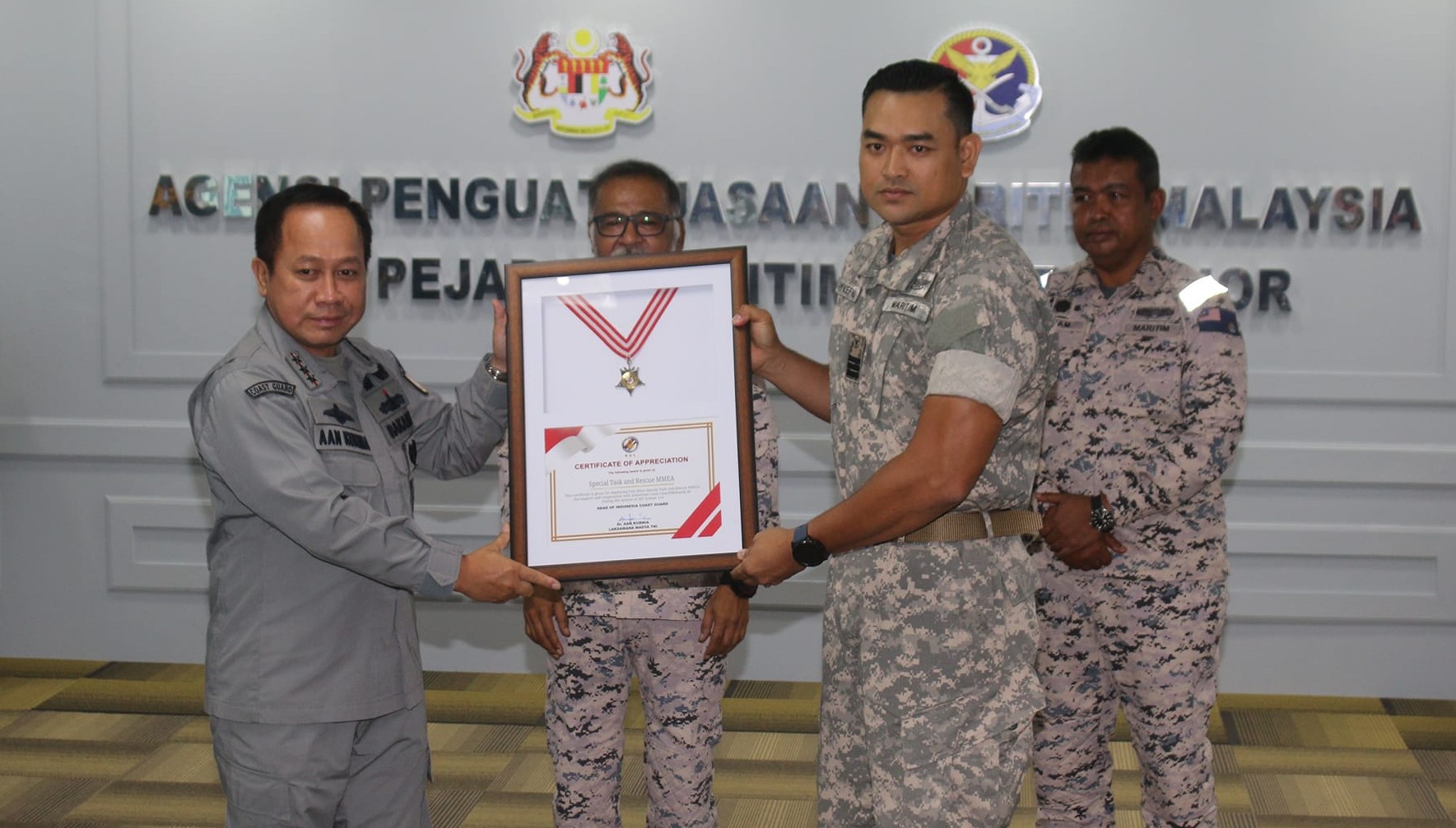 PENGHARGAAN BAKAMLA 4