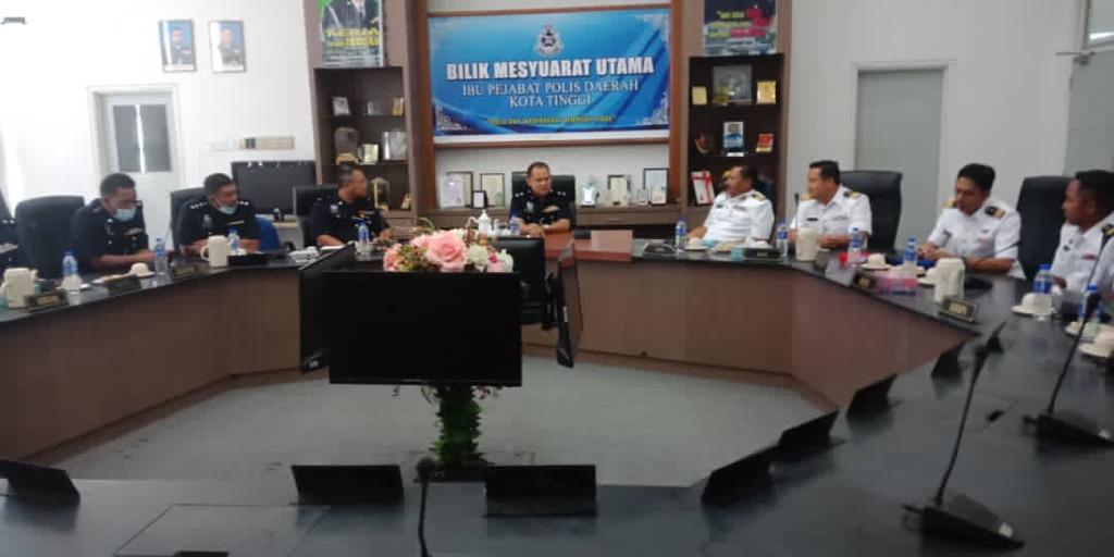 f40f529a eecc 45de b805 8931aa2f65c3