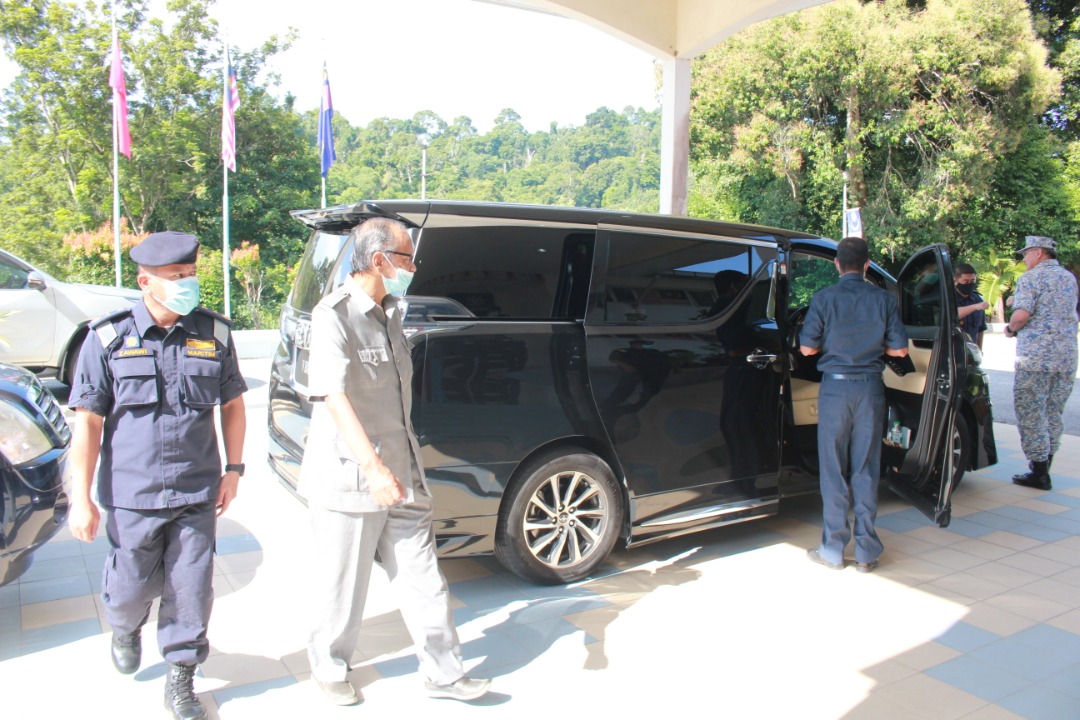 b986bfee 8ed9 43b5 8497 1247fe6ae65f