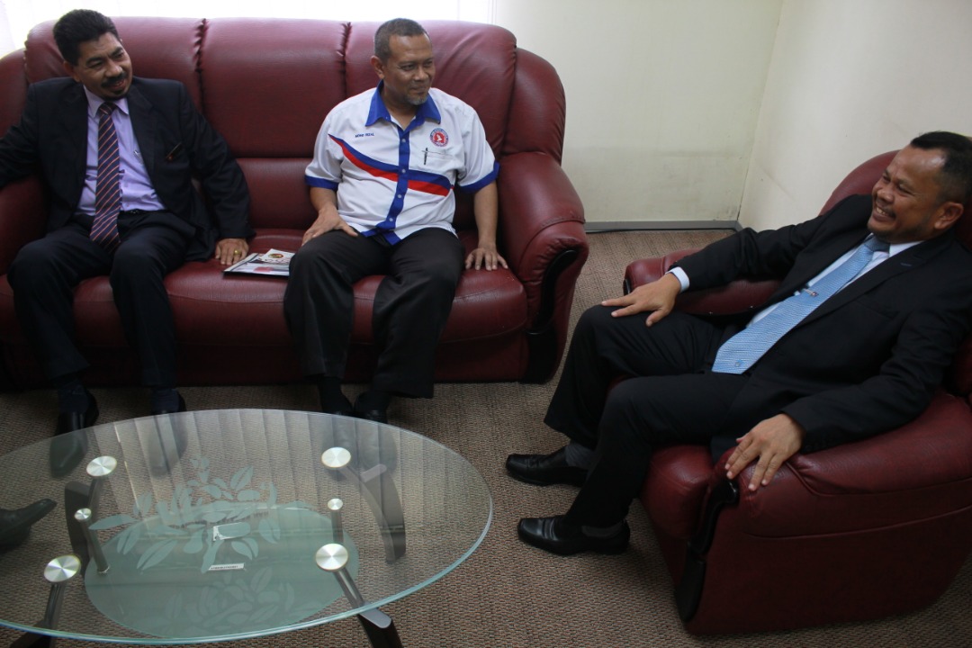 f5e19d4e a5c2 4fd4 b843 79590d0e8f8a