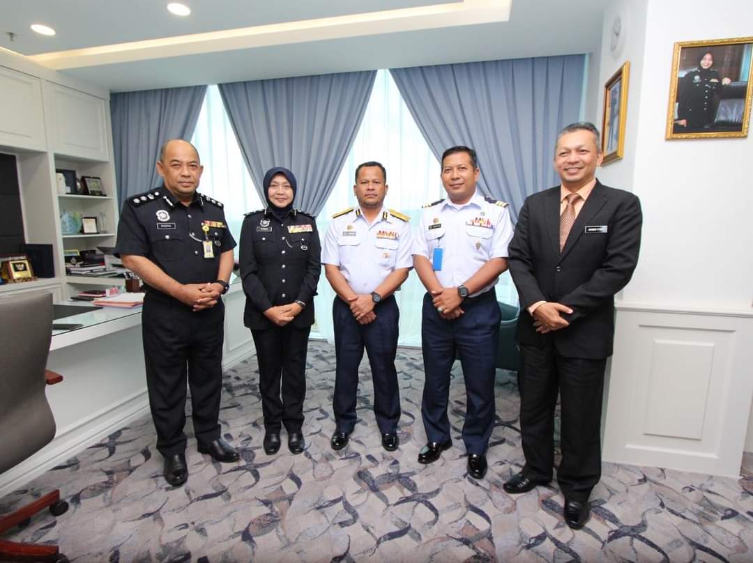 5b4df4d7 7a96 4a8e 945f b67e5fc3709e