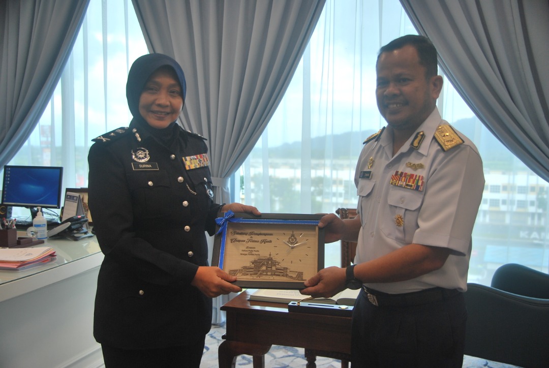 ba1d797c e9e9 43ce b034 acb0f92fae05