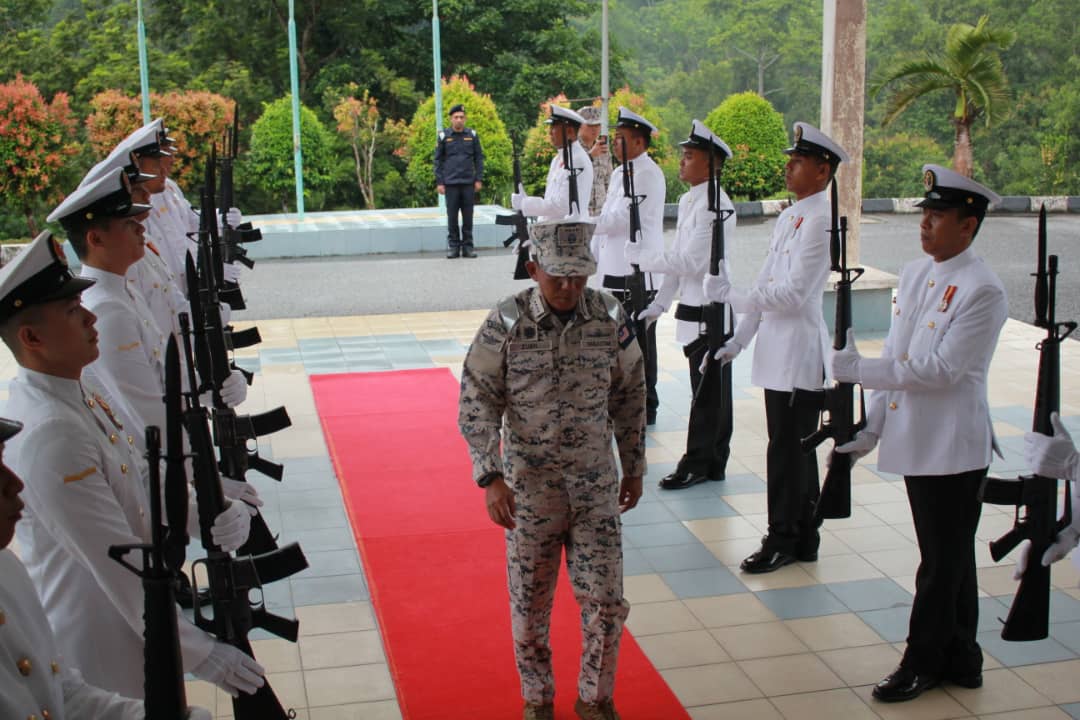 03ba9087 cabf 4b3b b6e1 f8af07a4ad35