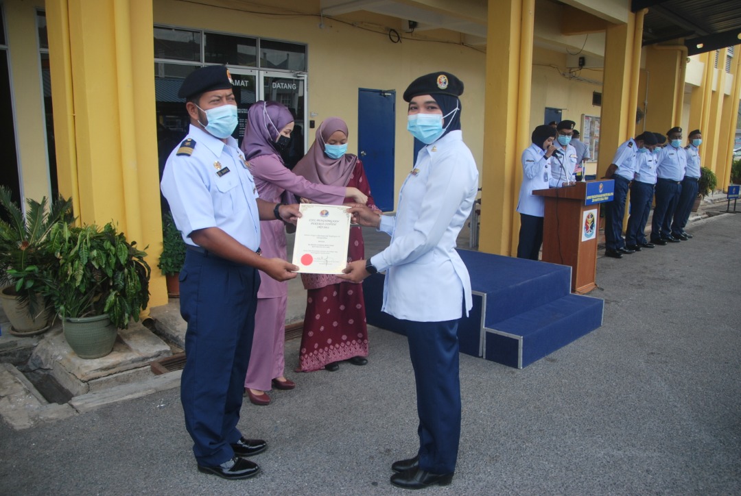 7763f794 f2b5 4f27 b36d 092fc4574252