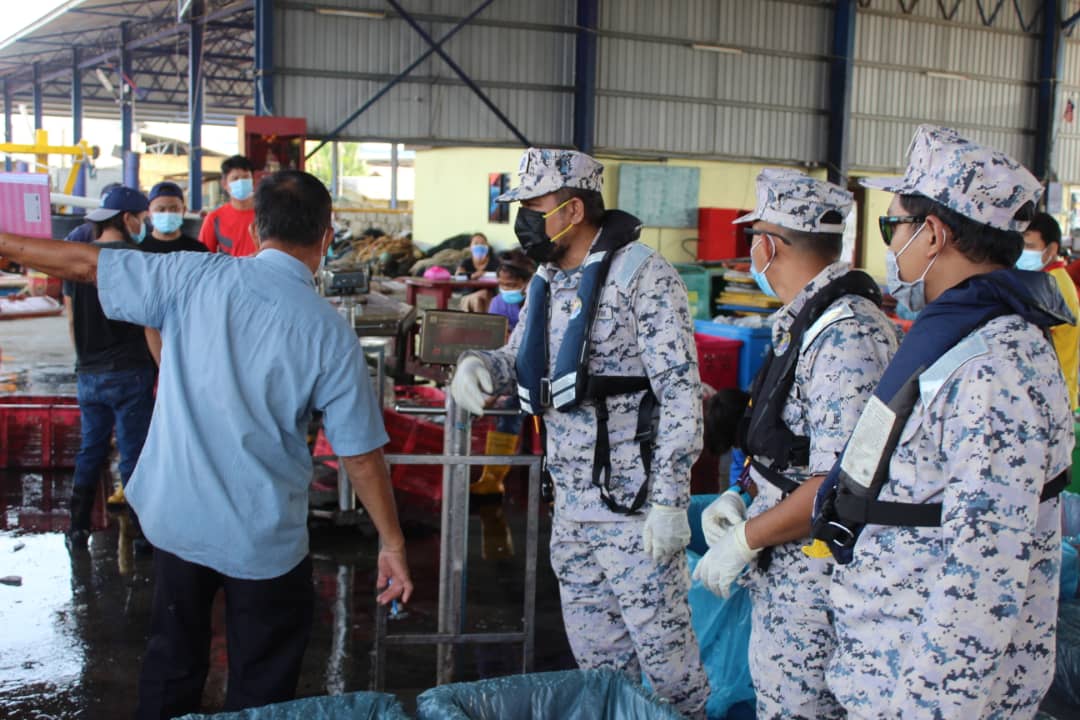 e0ac1235 f665 4dad a57f eb26807420f9