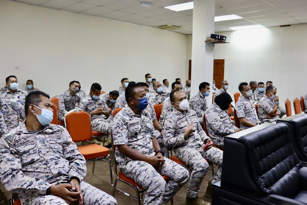 3090787b b6a5 4e68 a7ef 78b875f983c8