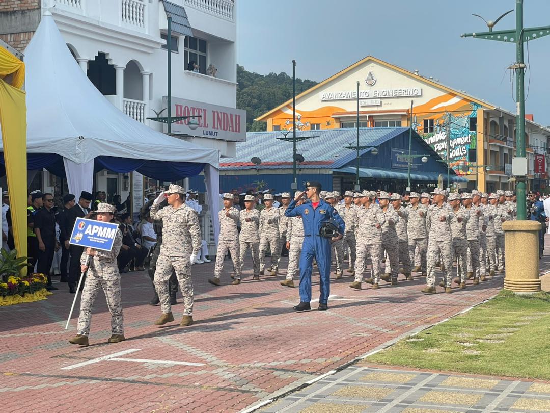 HARI ARMADA7