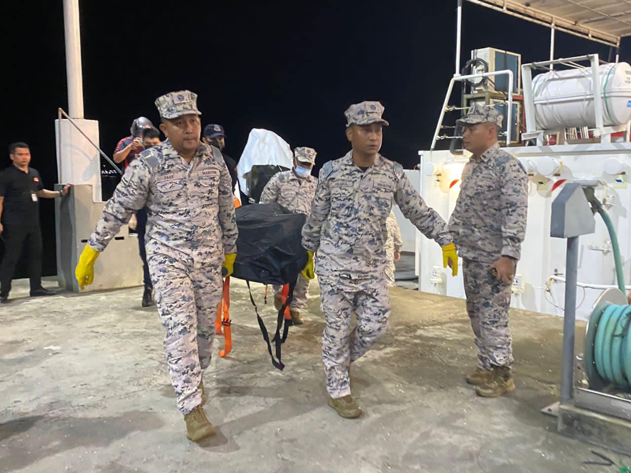 CARILAMAT P BURUNG 5