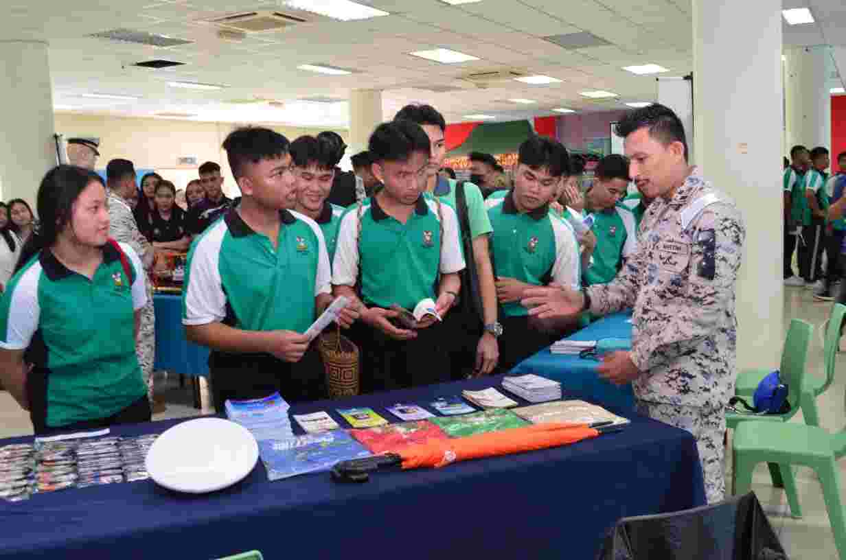 bcf68609b86a2617bcf68609b86a2617CAREERFAIR7